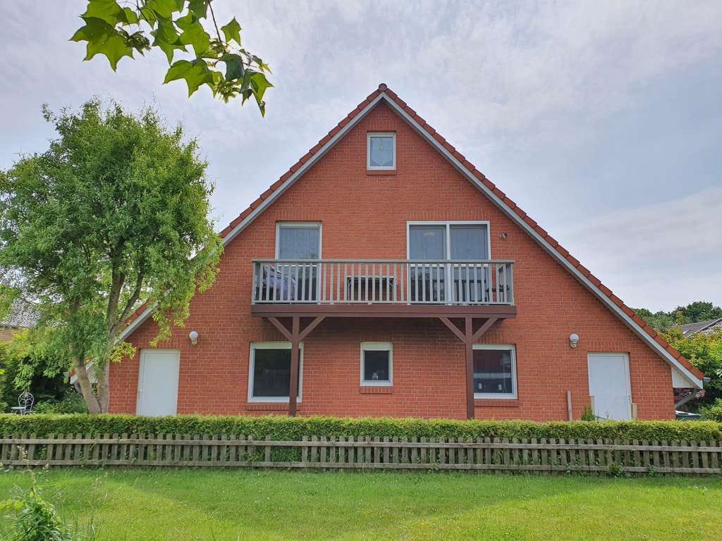Immobilie in Großefehn - Urlaubsfeeling am Timmeler Meer!
Gepflegte Dachgeschosswohnung in Großefehn-Timmel  - Bild 1