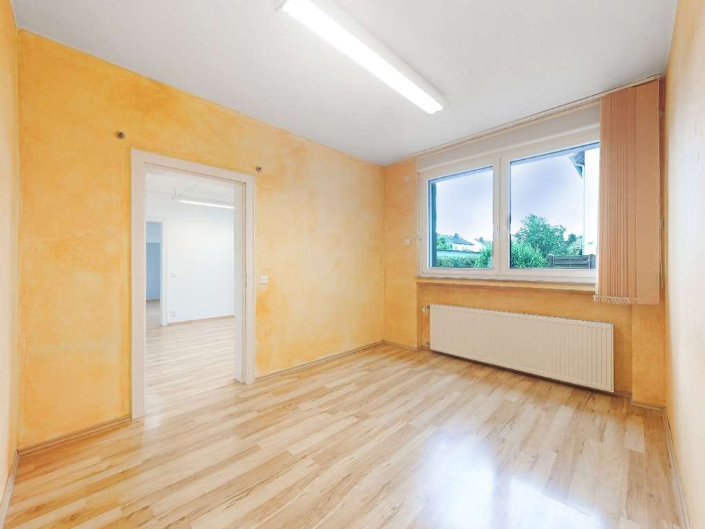 Immobilie in Leverkusen - NEU: Vermietetes 3-Familienhaus + angebauter Bungalow in attraktiver Kombination - Bild 4