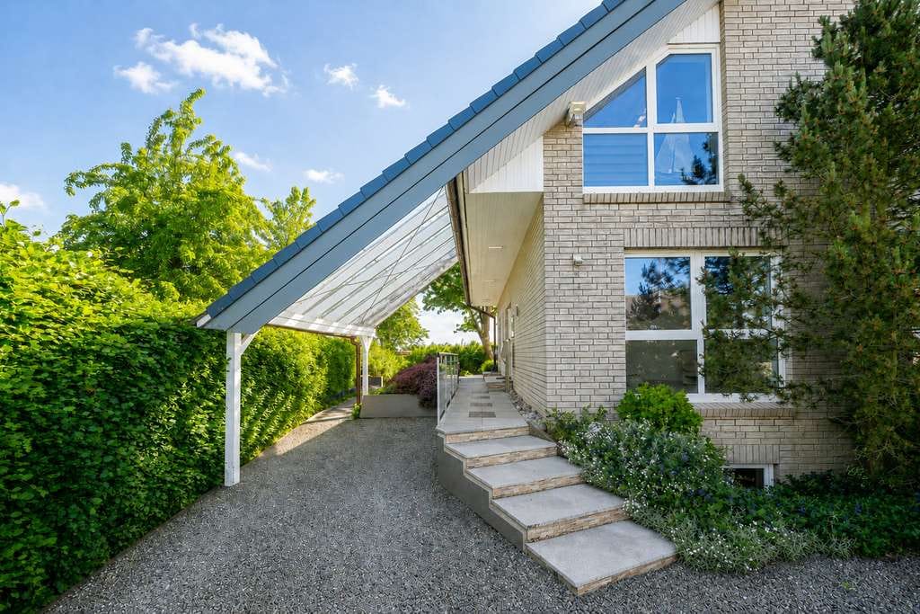 Immobilie in Langballig - Ringsberg: Einfamilienhaus mit Einliegerwohnung zum Ankommen, Durchatmen und Bleiben - Bild 2