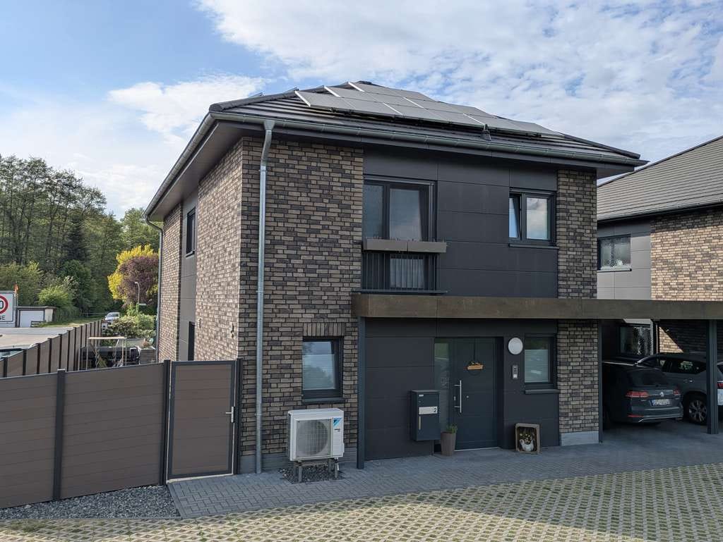 Immobilie in Rötgesbüttel - Modernes, energieeffizientes EFH in Rötgesbüttel von Privat - Bild 1