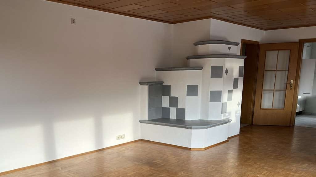 Immobilie in Hüttlingen - 1-2 Familienhaus mit Büro/Hobby/Praxisräume in Hüttlingen  - Bild 4