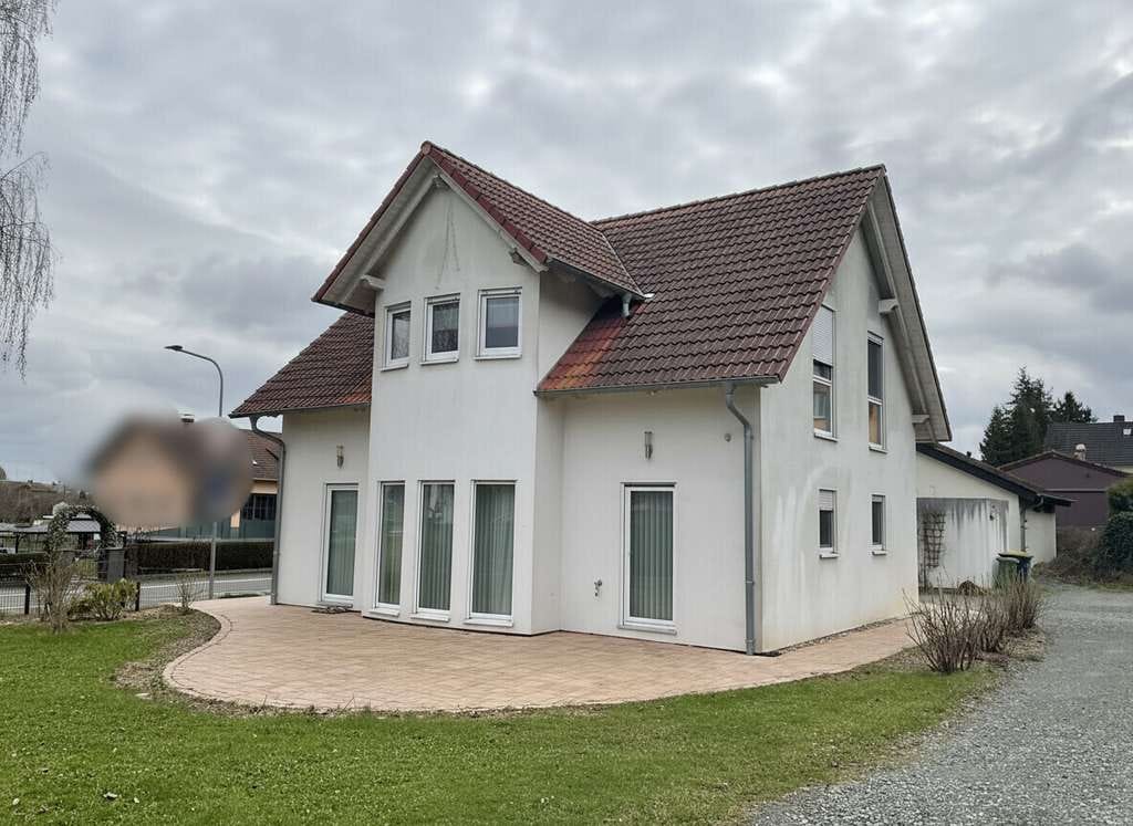 Immobilie in Weimar (Lahn) - Familienfreundliches Zuhause mit Solarpower, großer Terrasse! - Bild 1