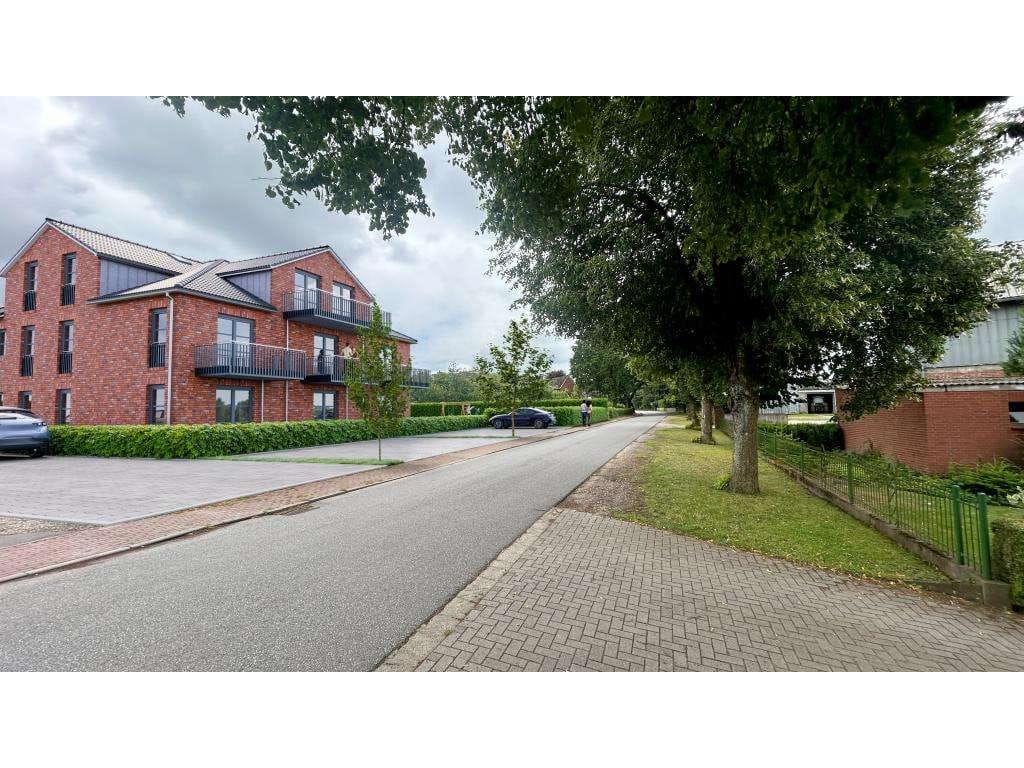 Immobilie in Groß Kummerfeld - WE 3: Neubauwohnung - barrierefreie 4-Zi. Wohnung mit Terrasse und Garten! - Bild 2