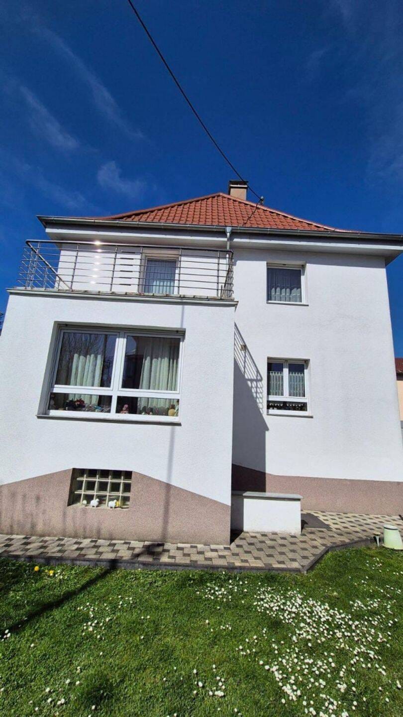 Immobilie in Salach - 2 Häuser mit 2 Einbauküchen, Garagen und Garten in beliebter Wohnlage - Bild 2
