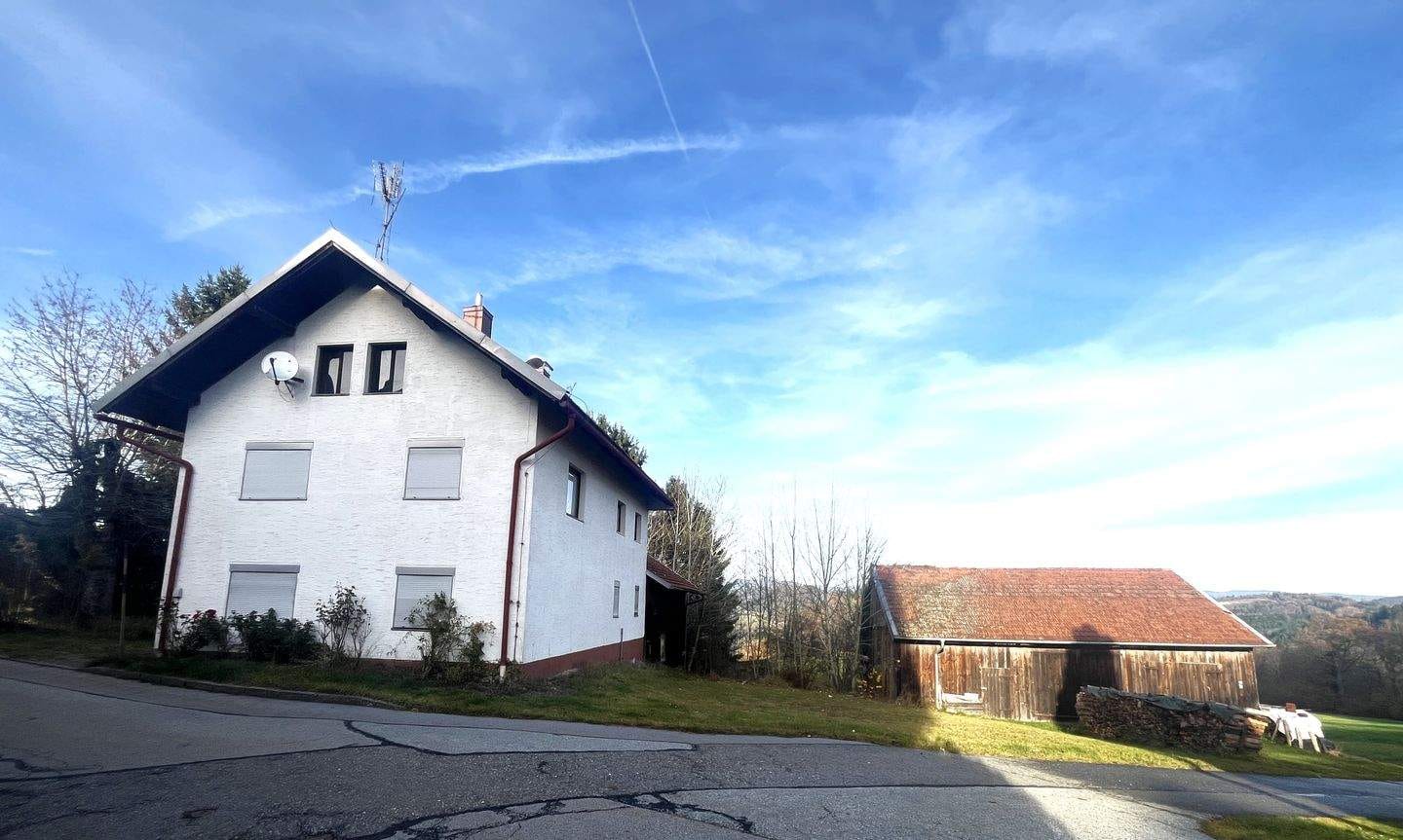 Immobilie in Innernzell - Ehem. Hofstelle mit 79.613 m² Grund (Wiesen/Wald) nähe Innerzell - Bild 0