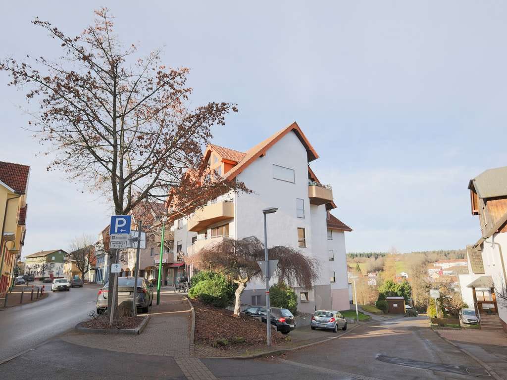 Immobilie in Schömberg - Gepflegte 3,5-Zimmer-Wohnung mit Südwest-Balkon und Aufzug - Bild 3