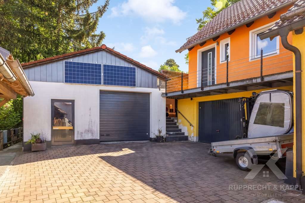 Immobilie in Teunz - Wohnen und Arbeiten: Renoviertes Einfamilienhaus mit ELW, Werkstatt, Lackiererei auf Traumgrundstück - Bild 4