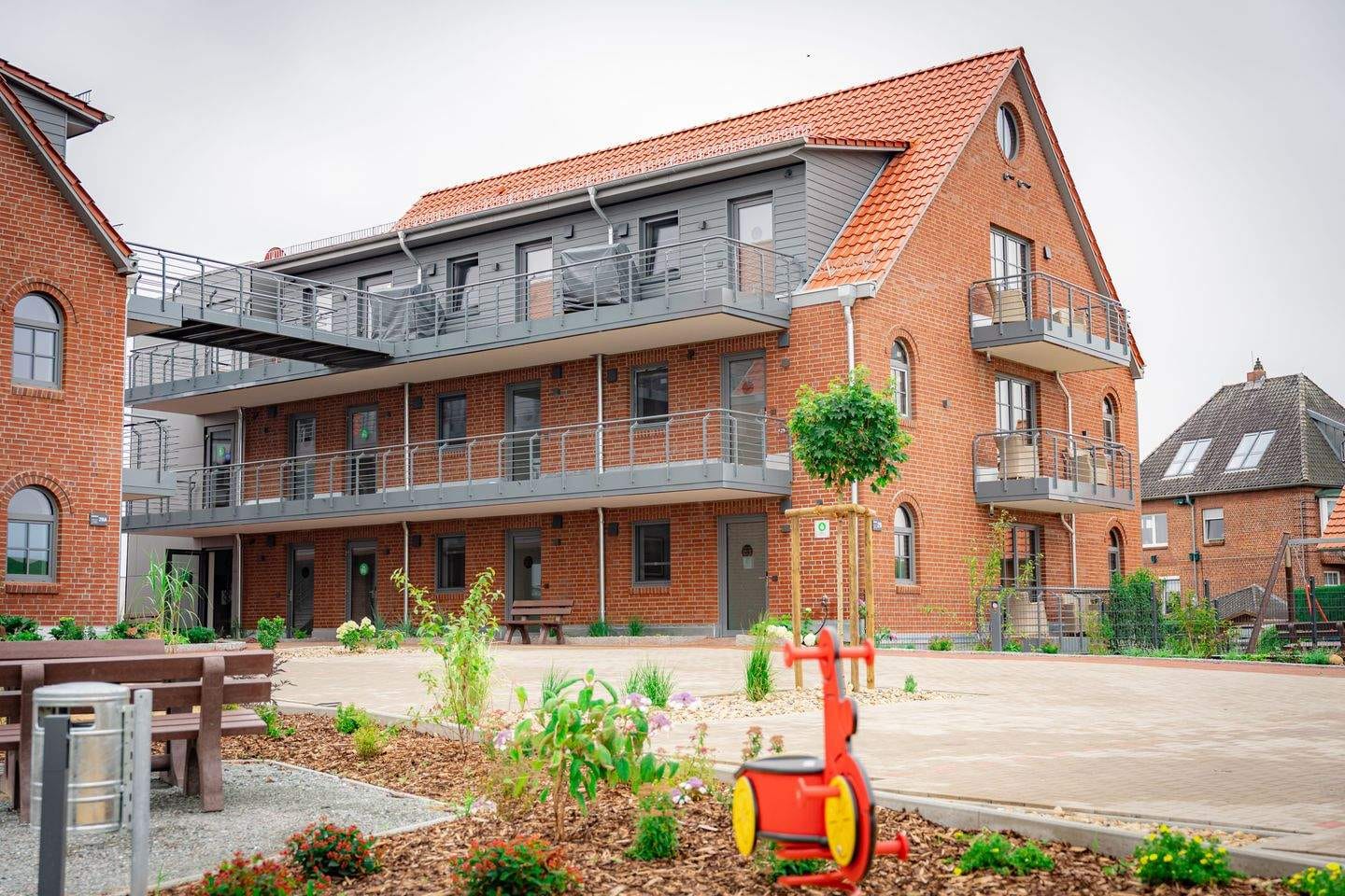 Immobilie in Grünendeich - Starke Kapitalanlage mit Wertsteigerung - Moderne Neubau-Ferienwohnung im Alten Land - mit professionellem Vermietungsservice - PROVISIONSFREI - Bild 3