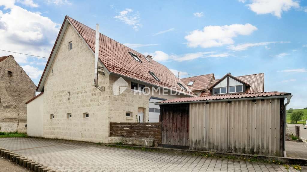 Immobilie in Sonnenbühl - Historischer Charme trifft moderne Ausstattung! 2-Familienhaus mit Mehrgenerationennutzung - Bild 3