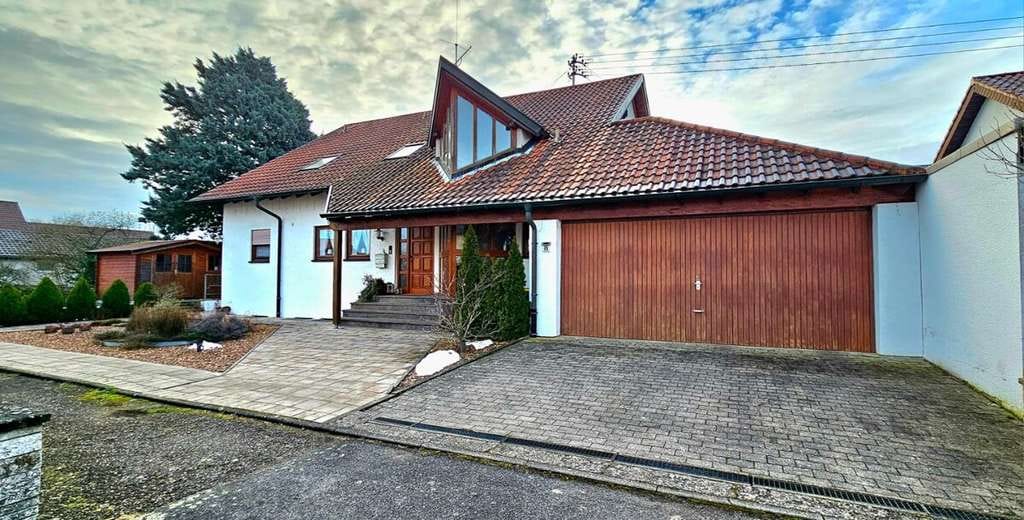 Immobilie in Oedheim - Modernisiertes 3-Familienaus-flexibel für Mehrgenerationen, Eigennutzer & Kapitalanleger - Bild 0
