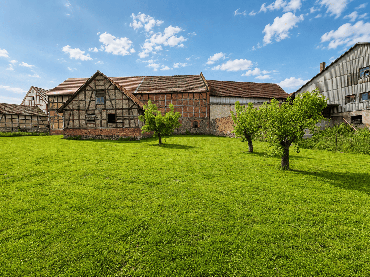 Immobilie in Frielendorf - FACHWERK-ROMANTIK TRIFFT NATURIDYLL - PERFEKTE RUHE DIREKT AM ORTSRAND! KEINE KÄUFERPROVISION! - Bild 1