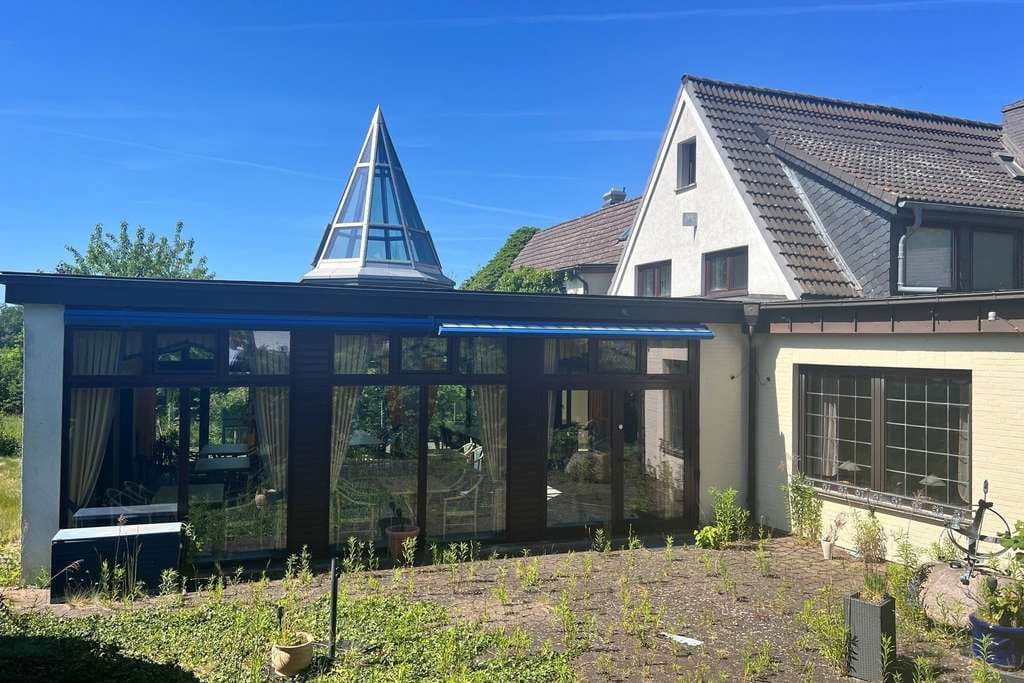 Immobilie in Bosau - Traditionsobjekt mit Seeblick oder mögl. Neubauprojekt - Bild 4