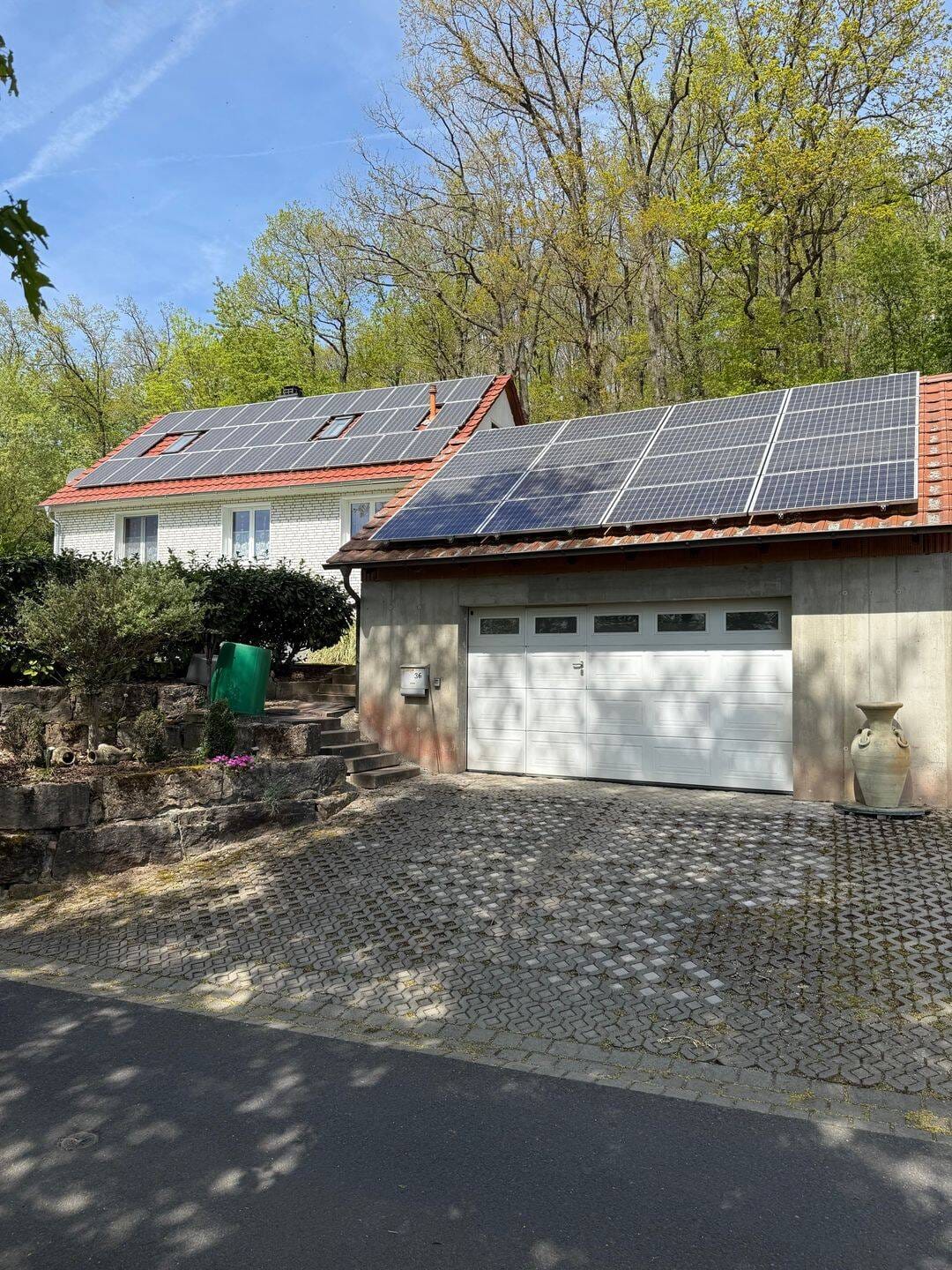 Immobilie in Karlstadt - Einfamilienhaus mit 732 m² Grundstück am Waldrand von Gambach - Bild 2