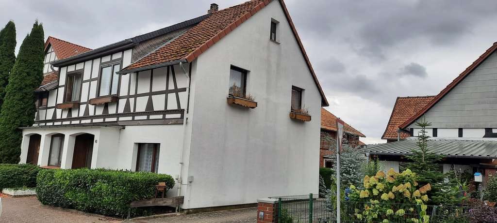 Immobilie in Duingen - Großzügiges Einfamilienhaus mit vermieteter Wohnung - Bild 3