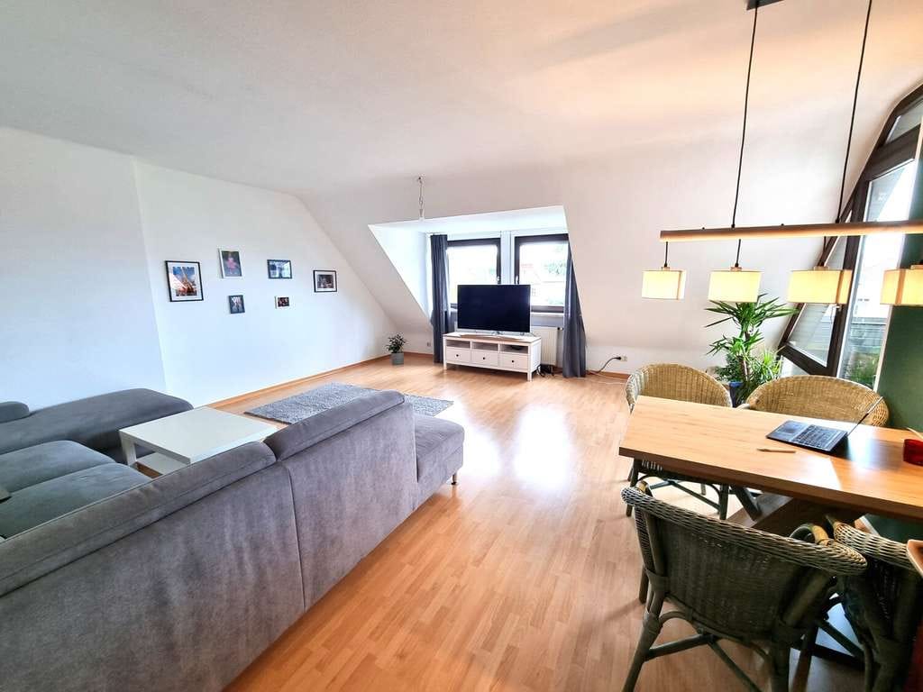 Immobilie in Altdorf bei Nürnberg - 4-Zimmer-DG-Maisonette-ETW mit Loggia, großer Garage und Stellplatz in zentraler Altdorf-Wohnlage - Bild 0