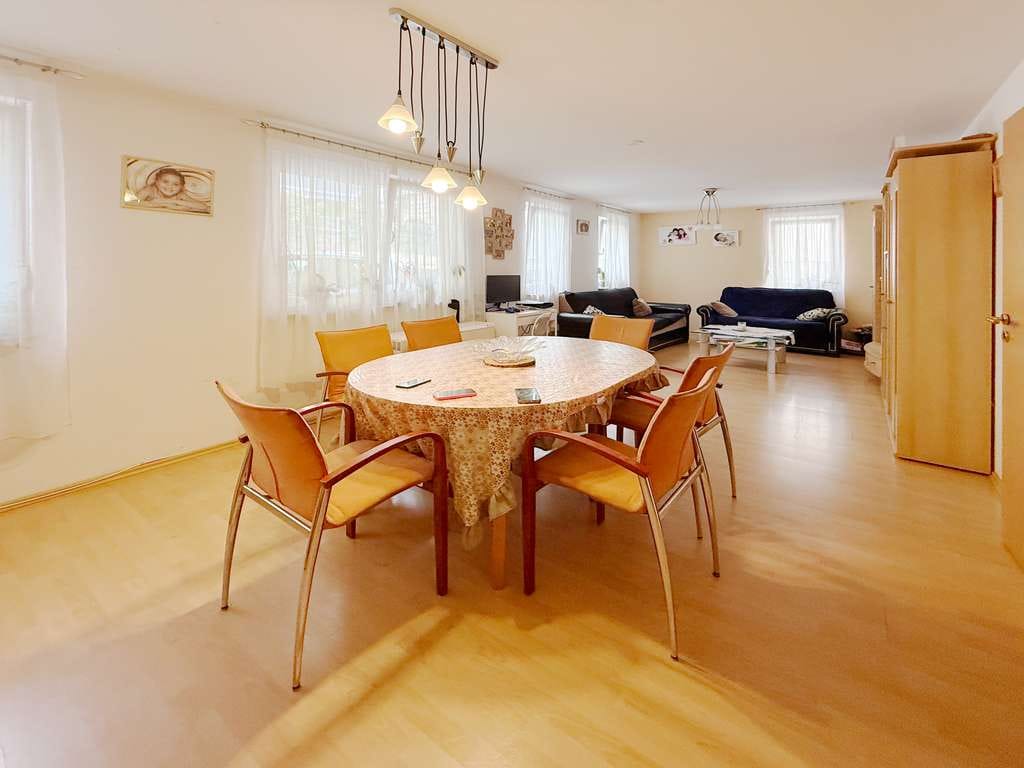 Immobilie in Mundelsheim - Großzügige 3-Zimmer-Erdgeschosswohnung in Mundelsheim - Bild 0