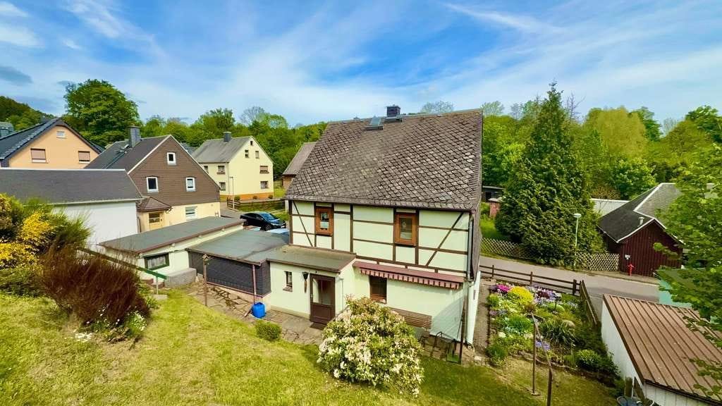 Immobilie in Auerbach - Kleines Haus -mit viel Liebe renoviert. - Bild 1