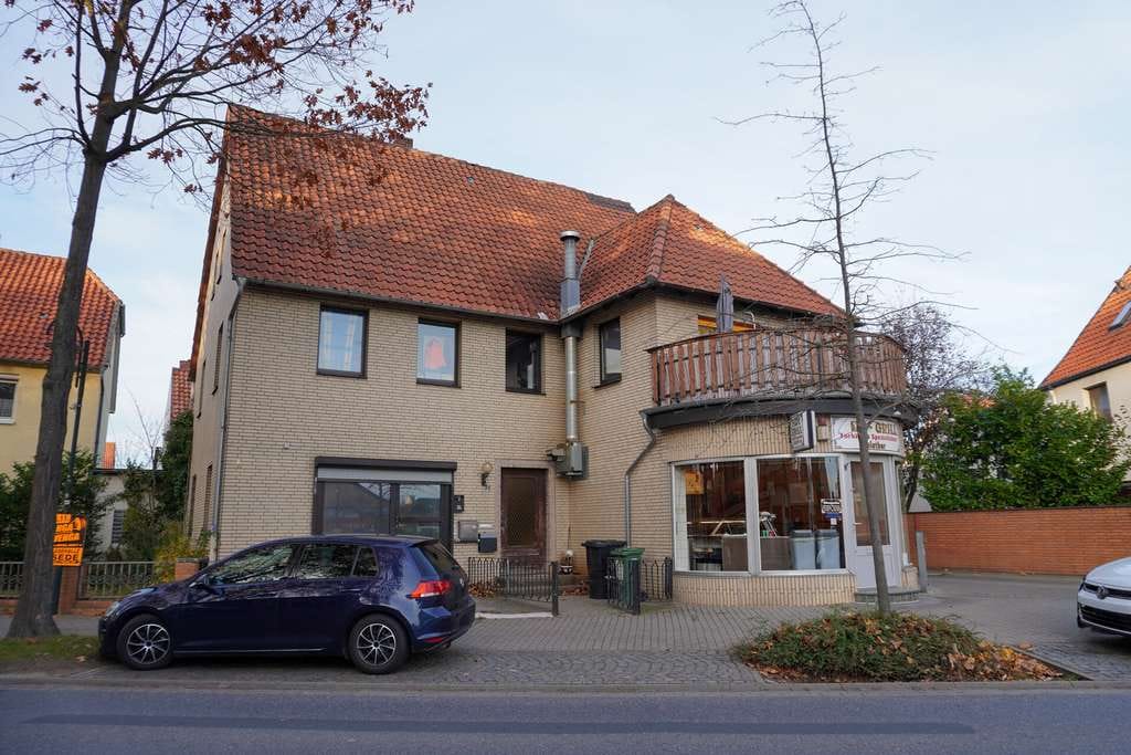 Immobilie in Lengede - Eigentumswohnung mit 184 m² und Ausbaupotenzial im Herzen von Lengede - Bild 0