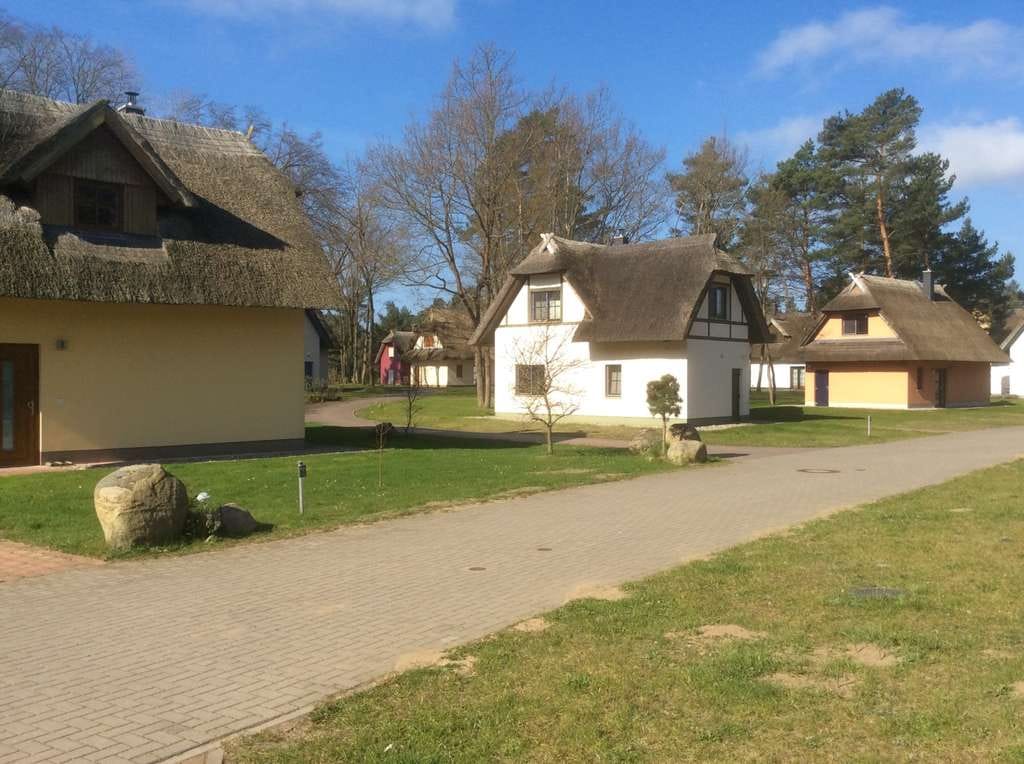 Immobilie in Zirchow - Schönes Reetdach-Ferienhaus mit Haffblick in gehobener Innenausstattung - Bild 3