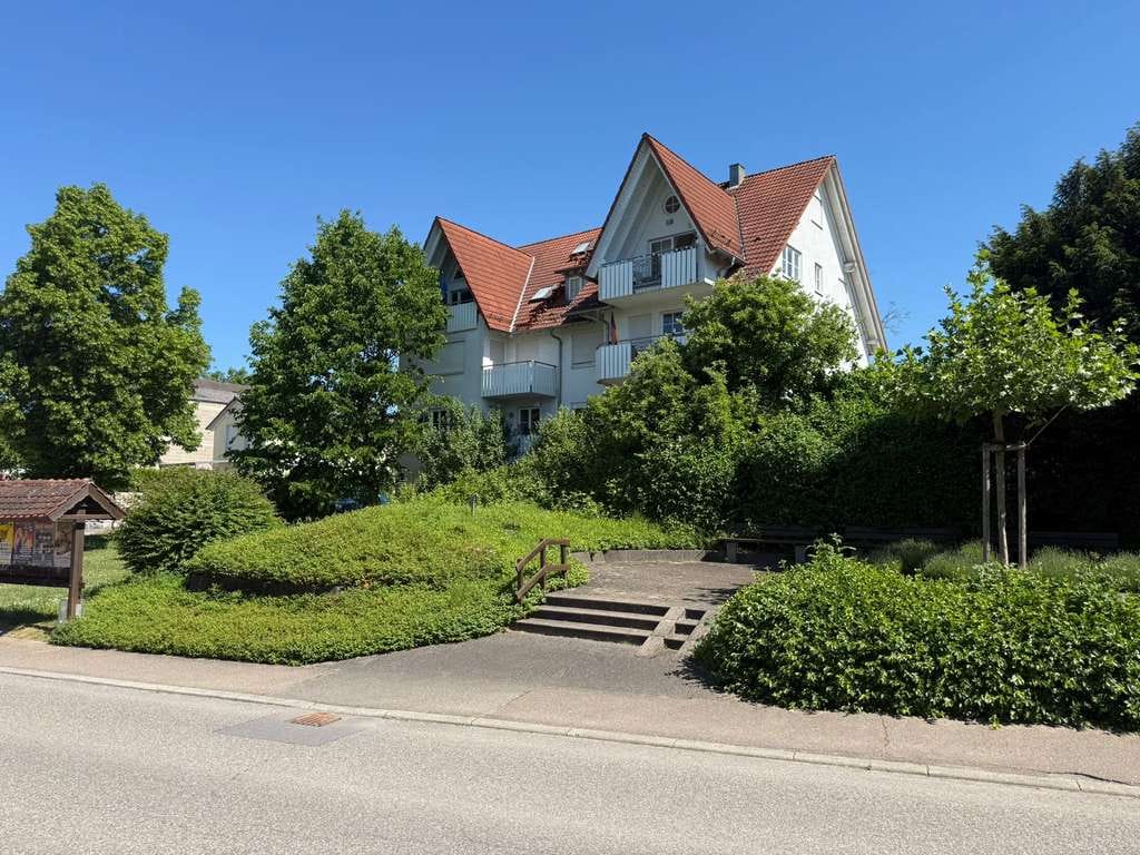 Immobilie in Langenbrettach - 2-Ti-Whg in ruhiger Lage mit Balkon und Autoabstellplatz - Bild 2