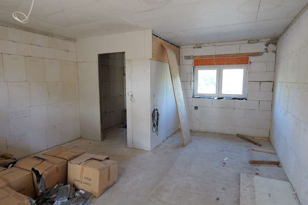 Immobilie in Großbeeren - Sanierungsobjekt mit genehmigtem Ausbau für 8 Apartments - Bild 4