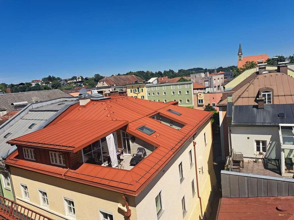 Immobilie in Laufen - Großzügige Dachgeschoßwohnung - Bild 0
