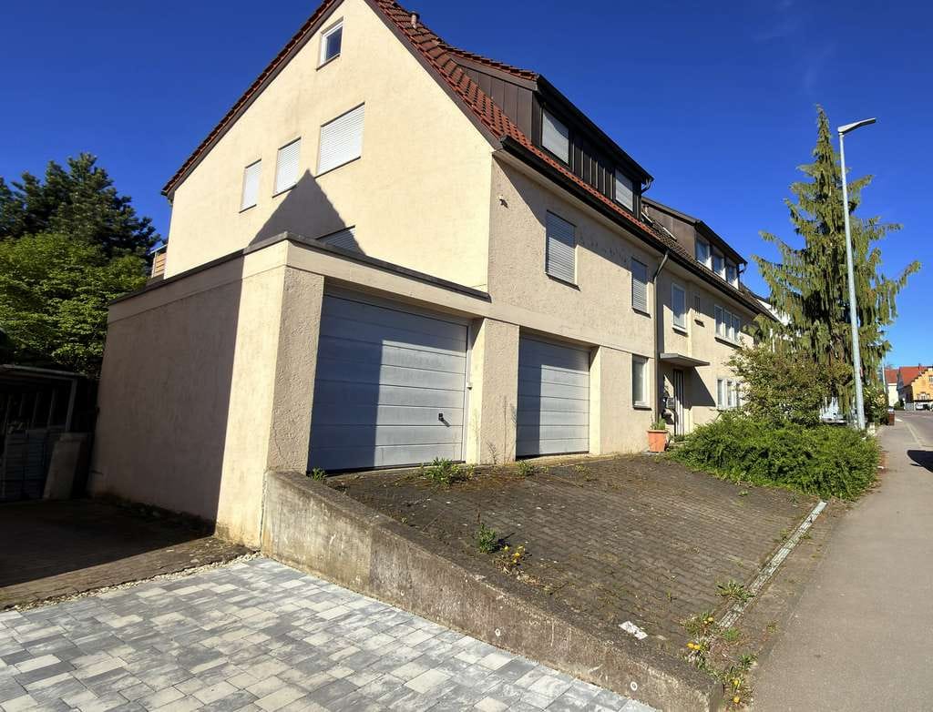 Immobilie in Köngen - Mehrfamilienhaus mit vier Wohnungen in Köngen - Bild 1