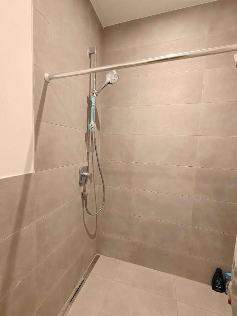Immobilie in Urbach - Optimale Aufteilung: Monteur-Objekt mit separatem Zugang und hohem Standard - Bild 2