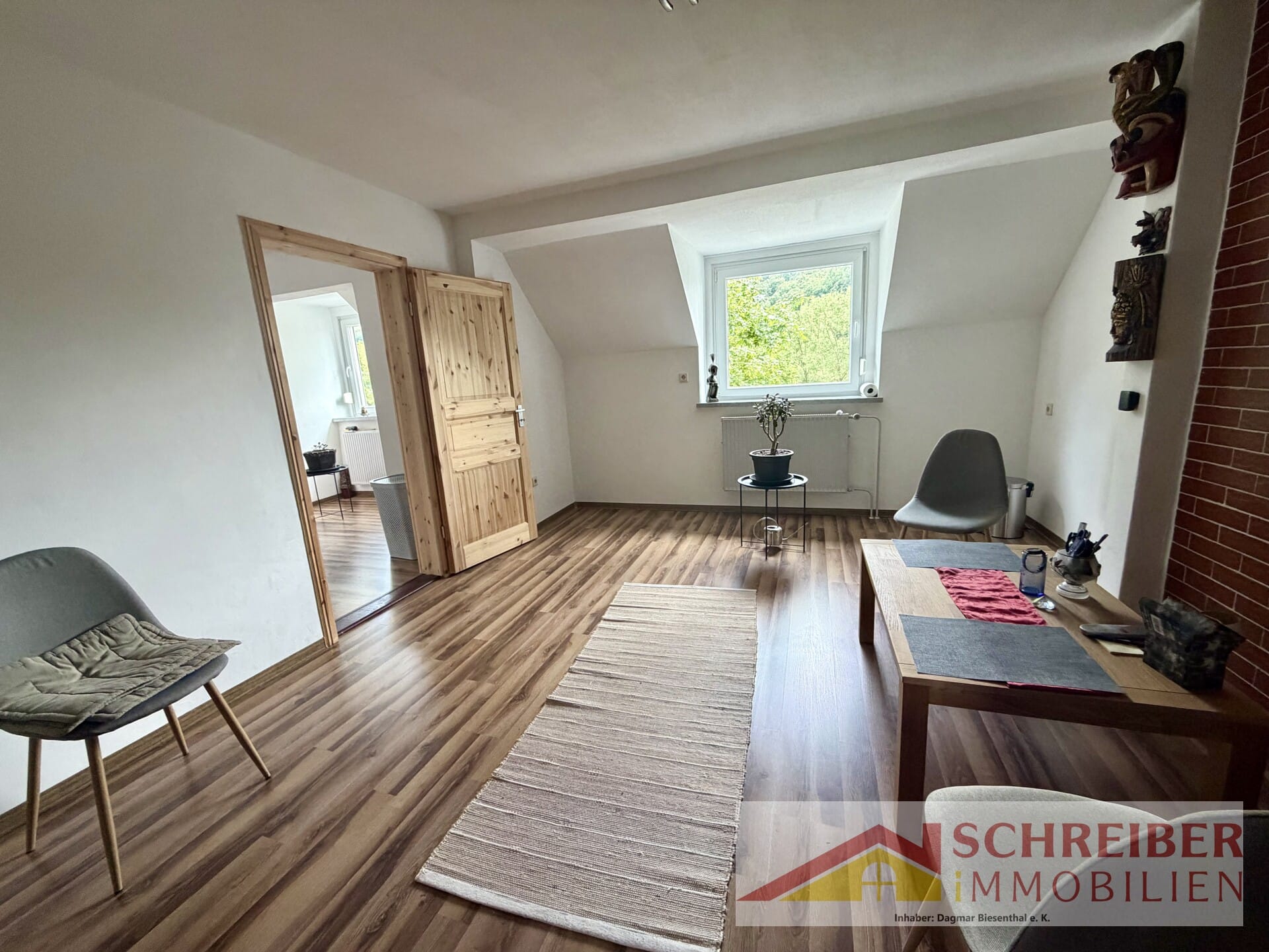 Immobilie in Biedenkopf - Wohnen, Arbeiten und Entwickeln – vielseitige Immobilie mit Halle und Ausbaureserven - Bild 3