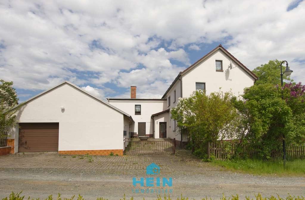 Immobilie in Pausa-Mühltroff - Traditioneller Charme sucht moderne Akzente – Haus mit großem Grundstück zum Verlieben und Gestalten - Bild 1