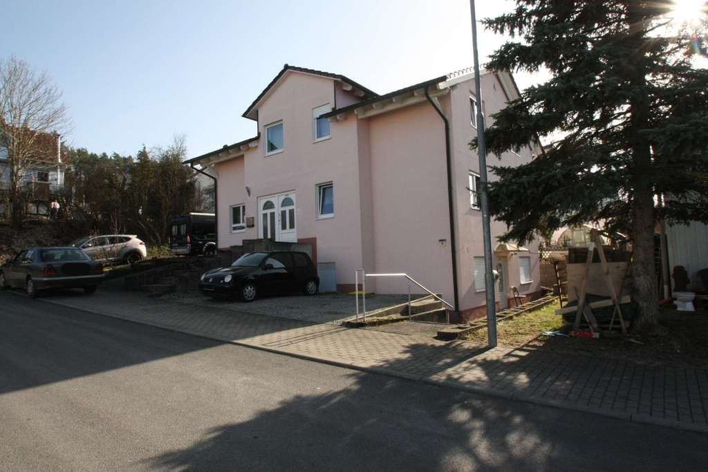 Immobilie in Höpfingen - Ruhig gelegenes Ein- bis Zweifamilienhaus mit ELW - Bild 1