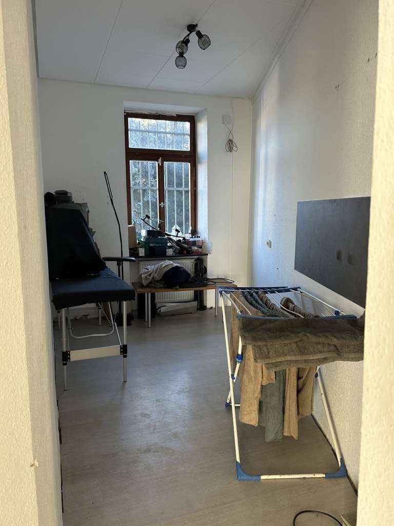 Immobilie in Schiffweiler - Zweifamilienhaus mit Gewerbeeinheit in Landsweiler - Reden zu verkaufen  - Bild 3
