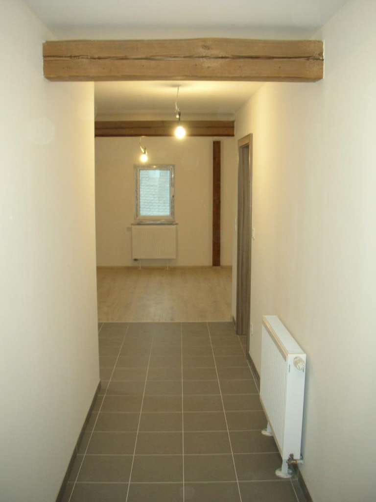 Immobilie in Aurachtal - Vier-Zimmer-Wohnung im Dachgeschoss, Gartenanteil und Kfz-Stellplatz in Aurachtal-Münchaurach  - Bild 1