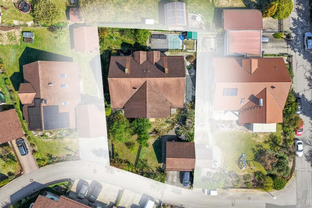 Immobilie in Walderbach - Ihr Zuhause mit Potenzial – Gepflegte Doppelhaushälfte in Walderbach! - Bild 2
