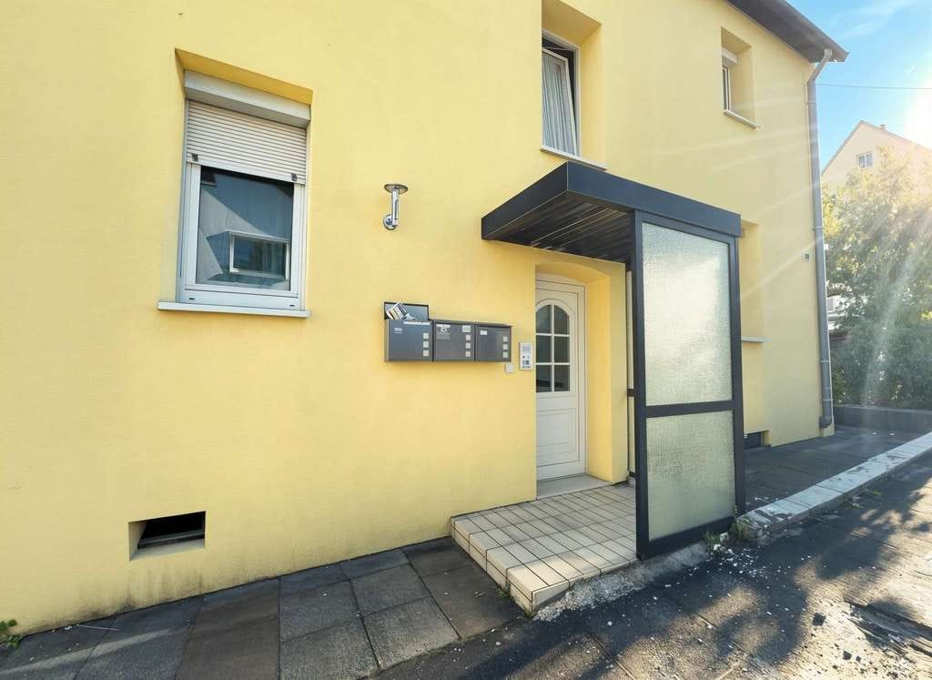 Immobilie in Heubach - Renovierte und vermietete Kapitalanlagewohnung mit Stellplatz und über 6,00 % Bruttomietrendite - Bild 1