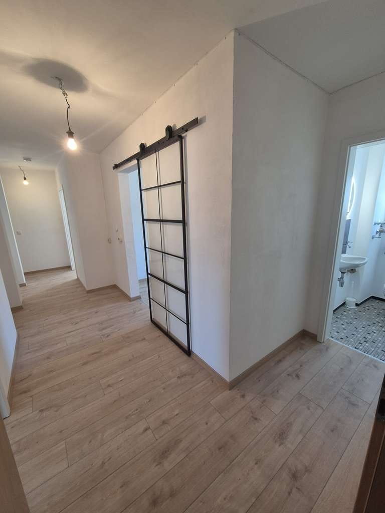 Immobilie in Grassau - Großzügige 4-Zimmer-Wohnung mit Balkon – provisionsfrei - Bild 1