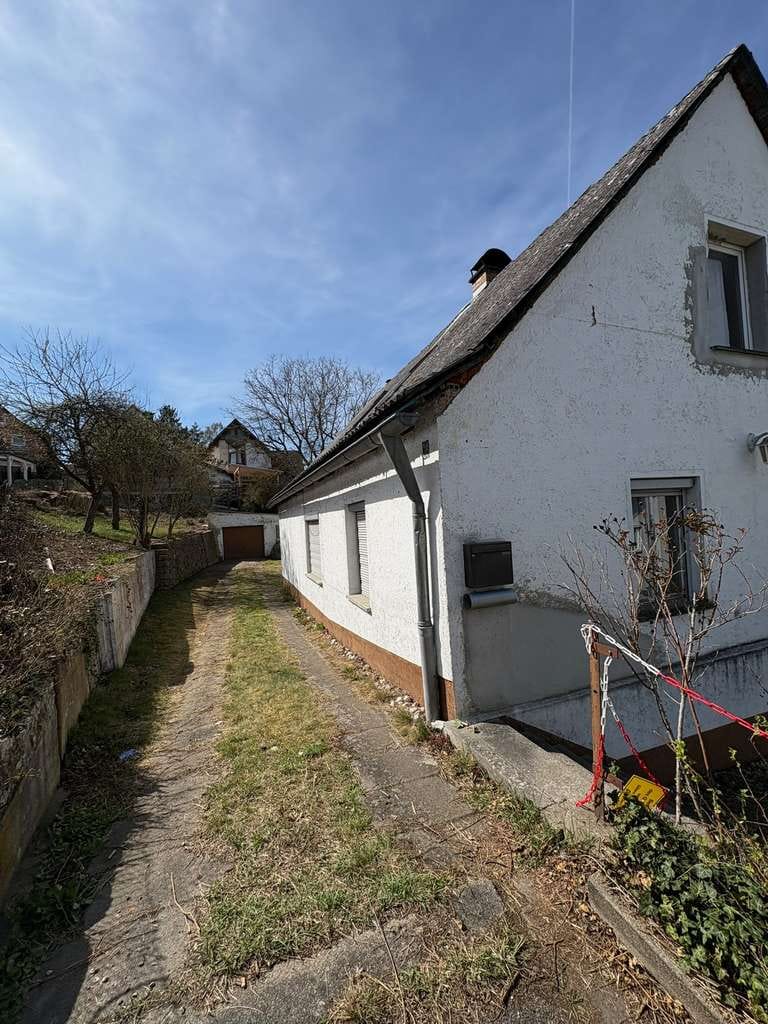 Immobilie in Sinzing - (Bau)Grundstück mit Einfamilienhaus und Garage - Bild 2