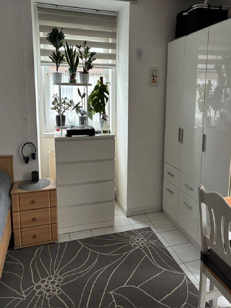 Immobilie in Bad Emstal - Modern möbliertes, sehr gepflegtes 1 Zimmer-Apartment mit Balkon und Pkw-Stellplatz in guter Lage - Bild 3