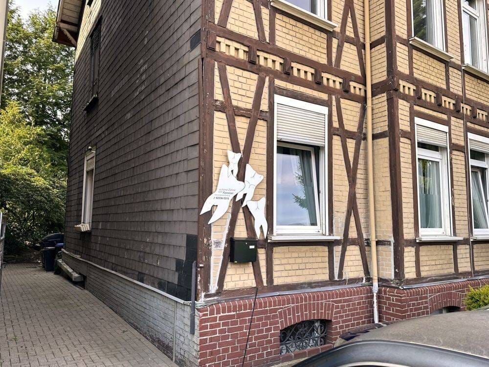 Immobilie in Schwelm - Zentrumsnahes Wohn- und Geschäftshaus (1 Gewerbe + 3 Wohnungen) in Schwelm - voll vermietet - Bild 1