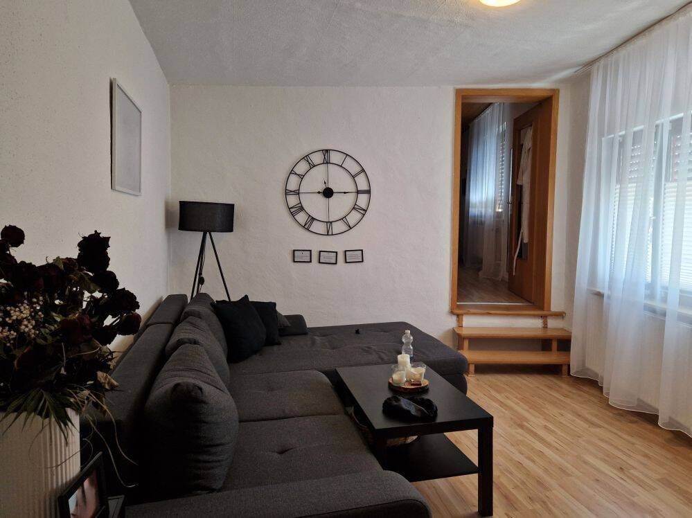 Immobilie in Hadamar - Zuhause für 2 Familien in Oberweyer - Bild 2