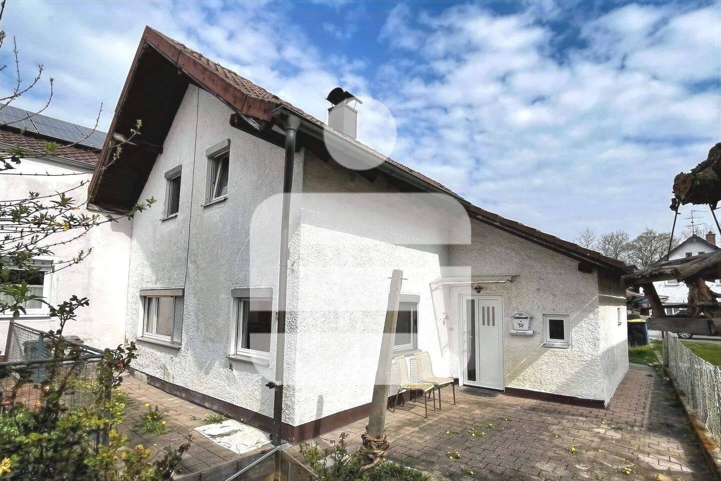 Immobilie in Pfarrkirchen - Kleines Stadthaus mit viel Potential - Bild 0