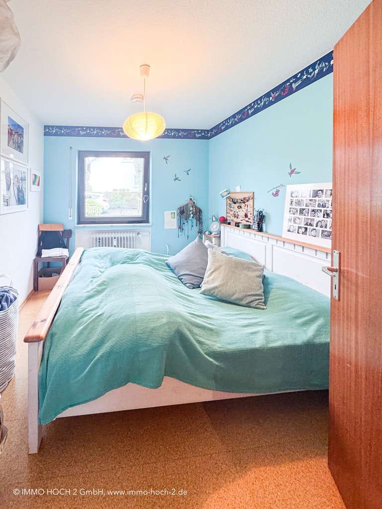 Immobilie in Allmersbach im Tal - Geräumige 6-Zimmer-Wohnung mit Garten, Terrasse, Garage und Einliegerwohnung - Bild 3