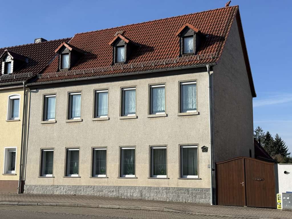 Immobilie in Regis-Breitingen - Großes Haus mit viel Nebengelass in Frohburg zu verkaufen. - Bild 0