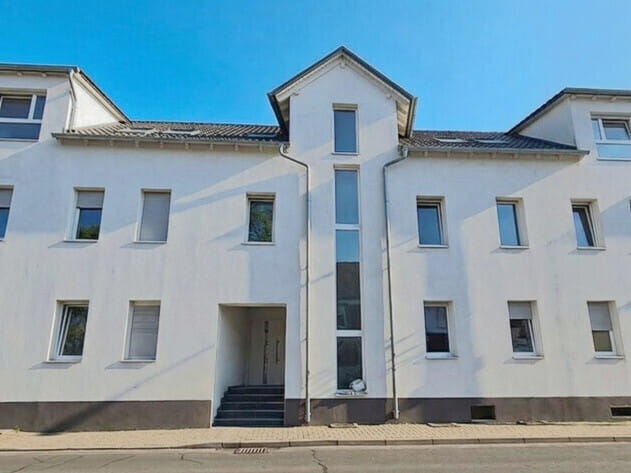 Immobilie in Weisenheim am Sand - Kapitalanlage - Frisch renovierte, großzügige Wohnung im Erdgeschoss - Bild 0