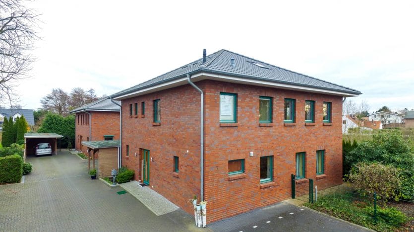 Immobilie in Barmstedt - Großzügige Stadtvilla Wohnen & Arbeiten unter einem Dach – vor den Toren Hamburgs in Barmstedt - Bild 3