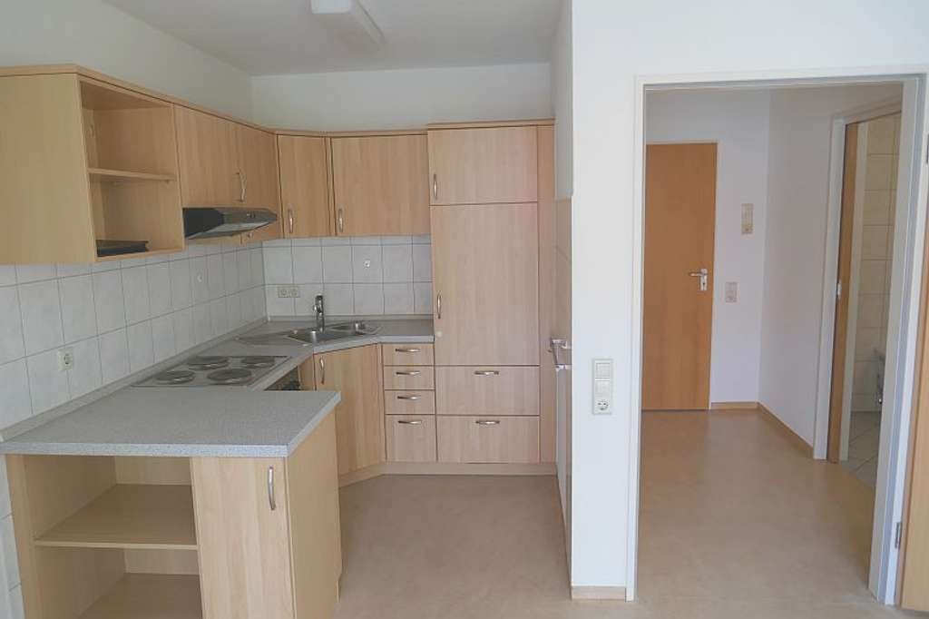 Immobilie in Urbach - URBACH - KAPITALANLAGE-WOHNEN AM SCHLOSSPARK-SCHÖNE SENIOREN WHG. MIT AUFZUG U. BALKON - Bild 3
