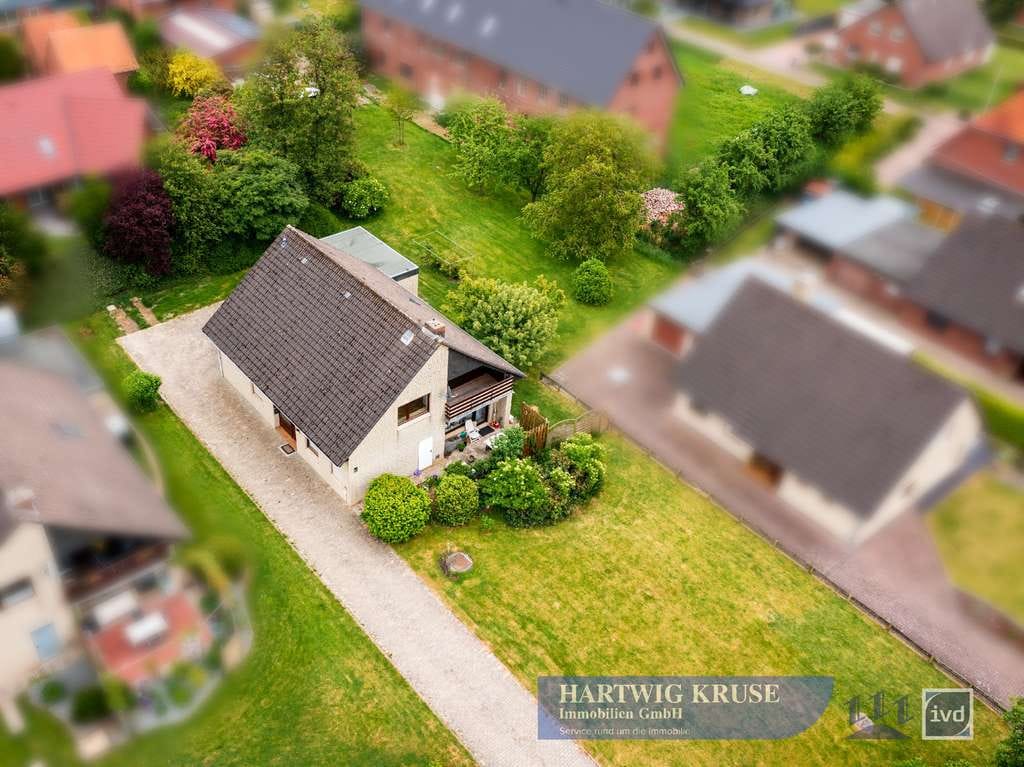 Immobilie in Drochtersen - vermietetes Dopplhaus mit Doppelgarage, Terrasse und Loggia in Drochtersen OT - Bild 3