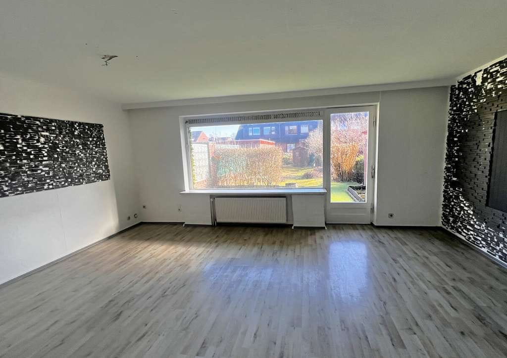 Immobilie in Seevetal - Sanierungbedürftiges aber gemütliches Mittelreihenhaus auf Erbbaurechtsgrundstück in Seevetal - Bild 2