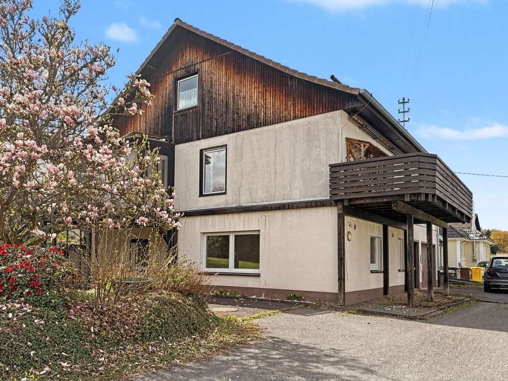 Immobilie in Hilchenbach - Charmantes Wohnhaus mit Einliegerwohnung und Sanierungspotenzial in Hilchenbach-Müsen - Bild 0