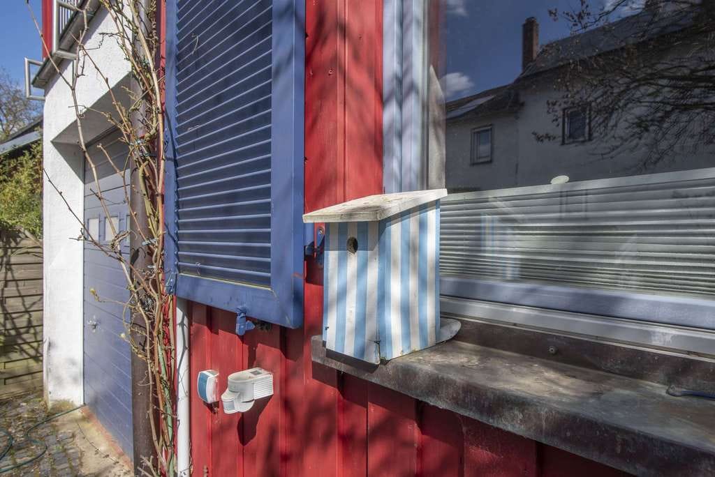 Immobilie in Aßlar - Extravagantes Wohnhaus für Individualisten in zweiter Reihe. PV-Anlage, Wallbox, Garage, u.v.m. - Bild 1